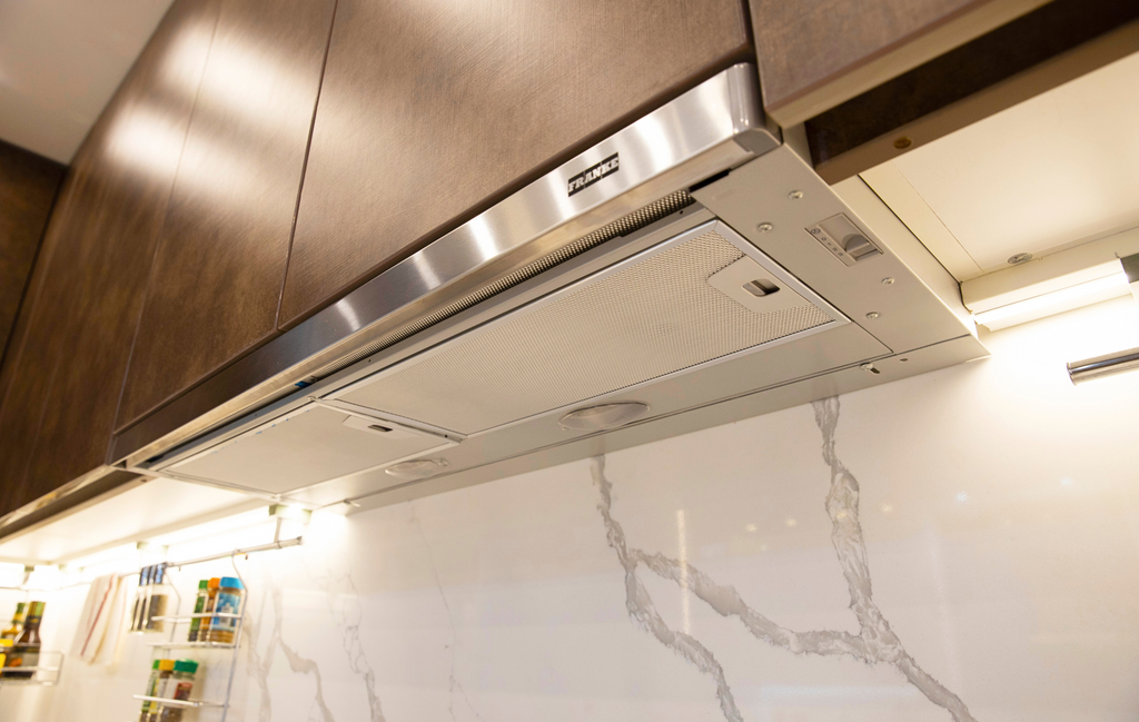 Right Hood for Your Kitchen: Explore Our Selection of Kitchen Hoods and Appliances